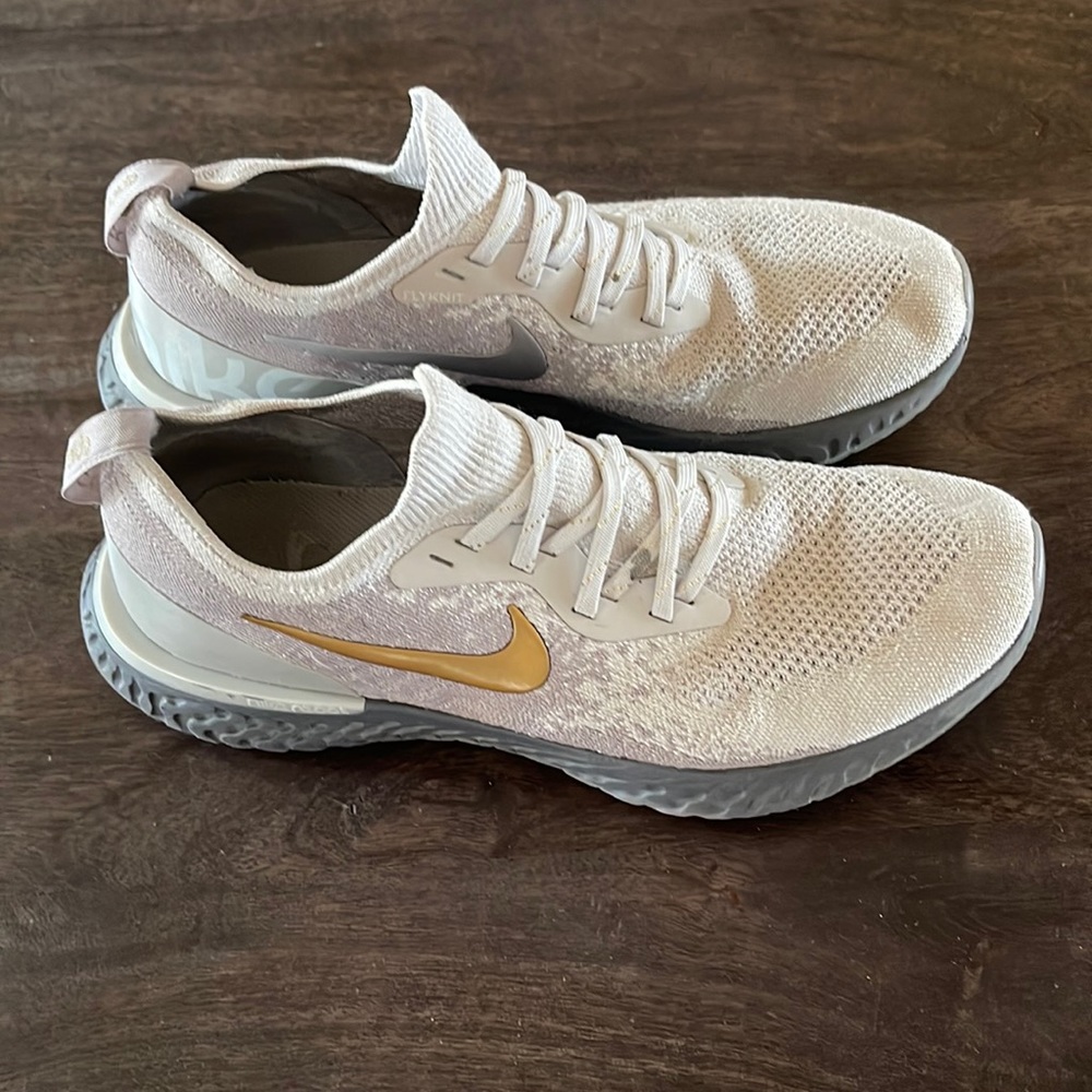 Nike epic react no tag inside